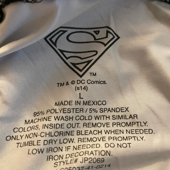 Superman Leggings - Picture 3 of 3